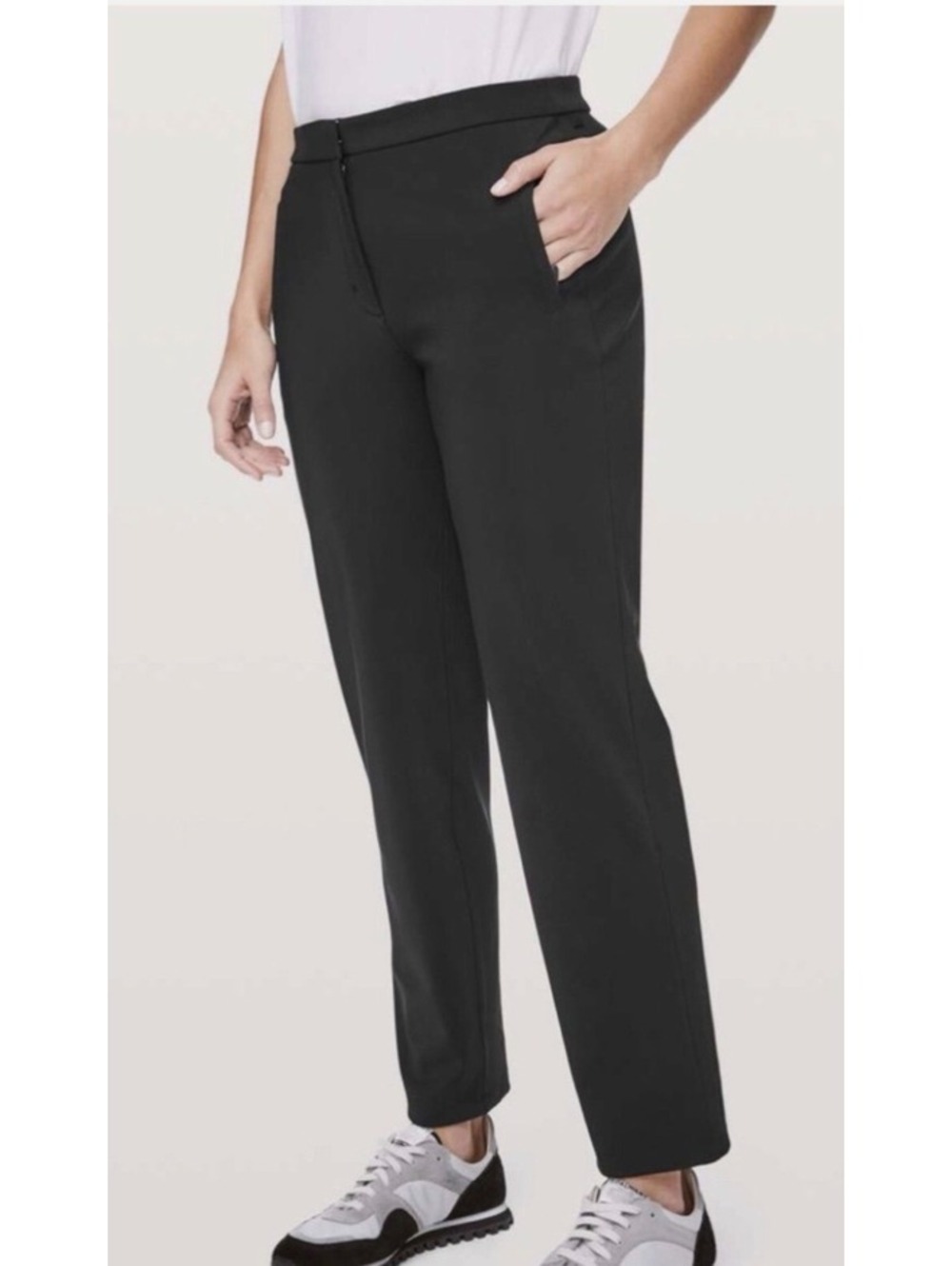 Lululemon Black On The Move  Pants with Stretch - Size 8